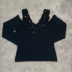Dolce Cabo Beaded Sequins Cold Shoulder Top Black Size large